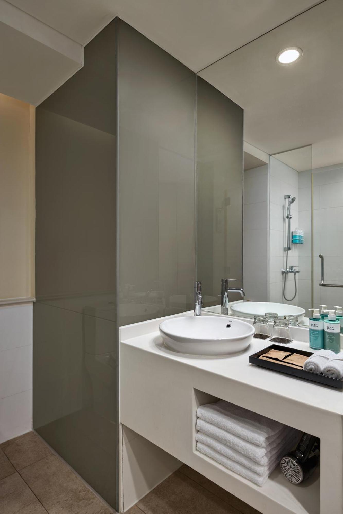 Novotel Living Saigon South Ho Chi Minh City Exterior photo